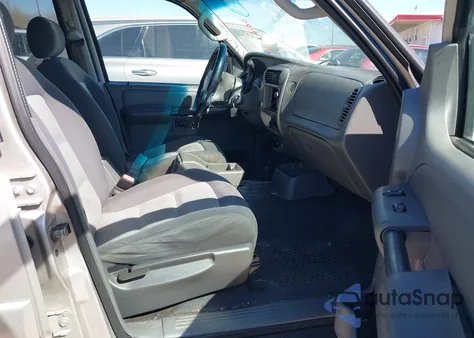 2005 Ford Explorer Sport Trac из США, поврежденный, VIN 1FMZU67K75UA18027